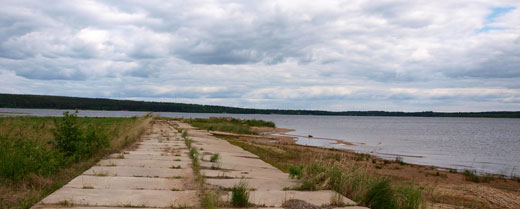 Lake's berry Club